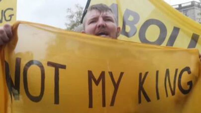 Anti-monarchy protesters gather in Trafalgar Square