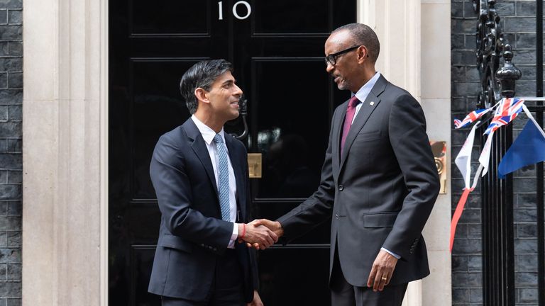 Rishi Sunak and Paul Kagame