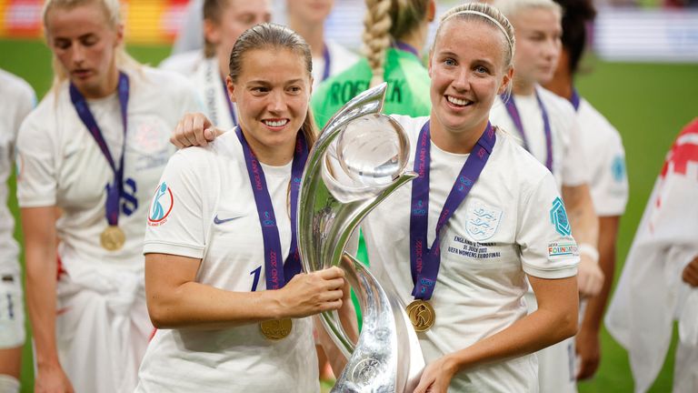 England&#39;s Fran Kirby and Beth Mead celebrate with the trophy after winning Women&#39;s Euro 2022  