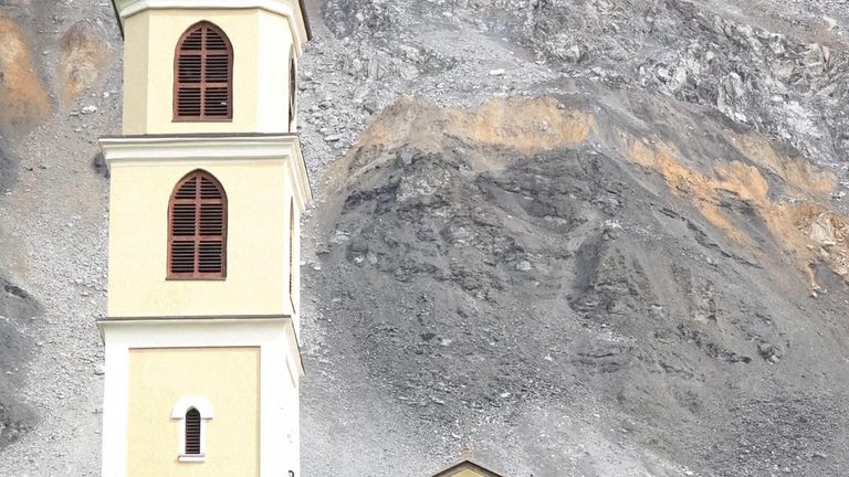 Brienz evacuated due to fear of rockslide