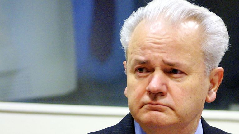 Douglas Hurd was accused of aiding Slobodan Milosevic&#39;s war in Kosovo