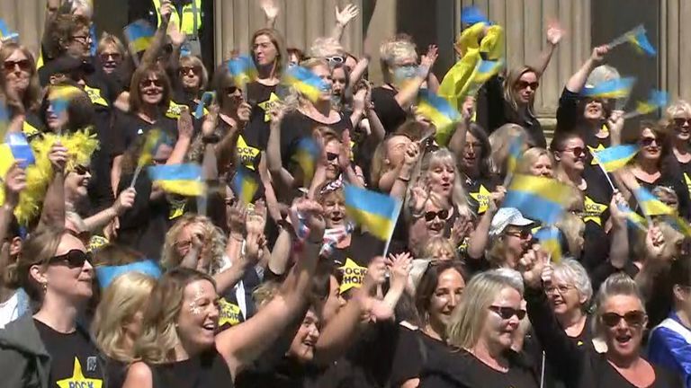 Eurovision 2023: Choir holds sing-along 'flash mob' ahead of final ...