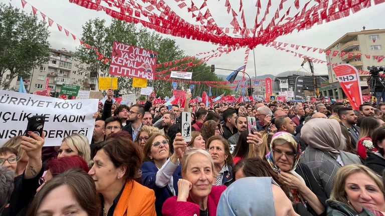 Supporters of Mr Kilicdaroglu