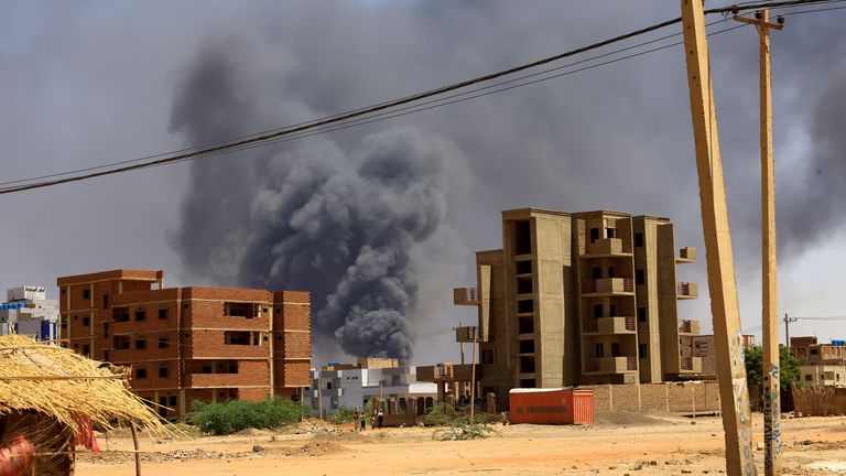 Smoke rises above buildings after an aerial bombardment, during clashes between the paramilitary Rapid Support Forces and the army in Khartoum North, Sudan, May 1, 2023. REUTERS/Mohamed Nureldin Abdallah
