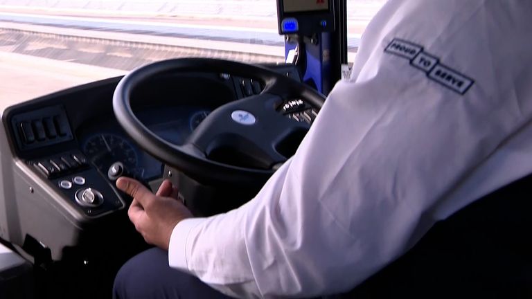 &#39;World first&#39; driverless bus service in Scotland
