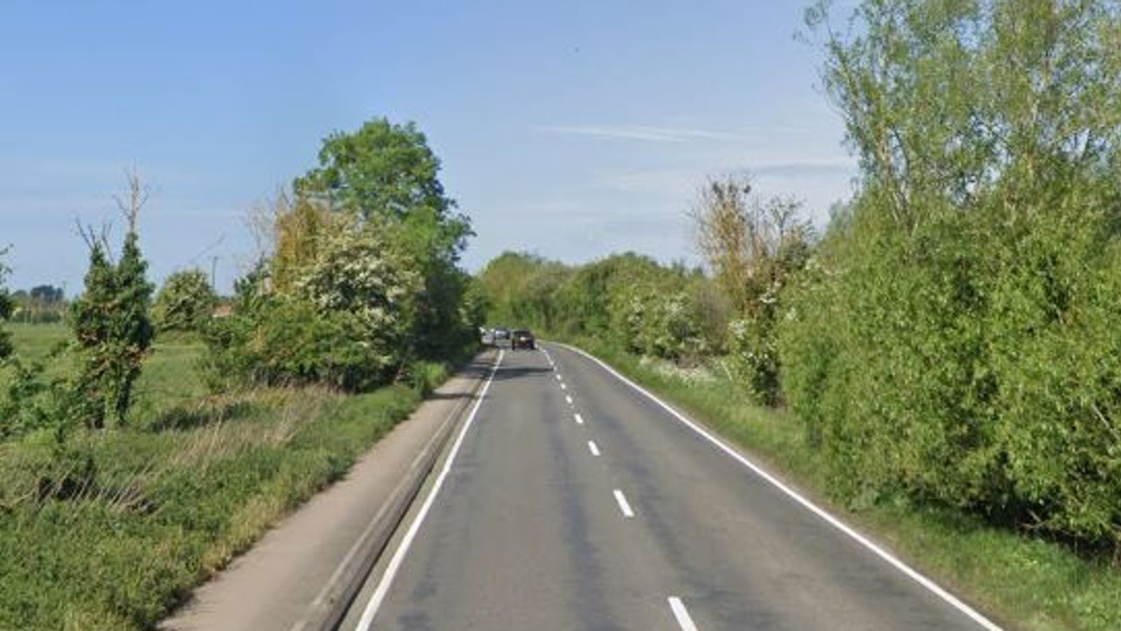 Three teenagers killed after car crashes in Oxfordshire - with driver fighting for life