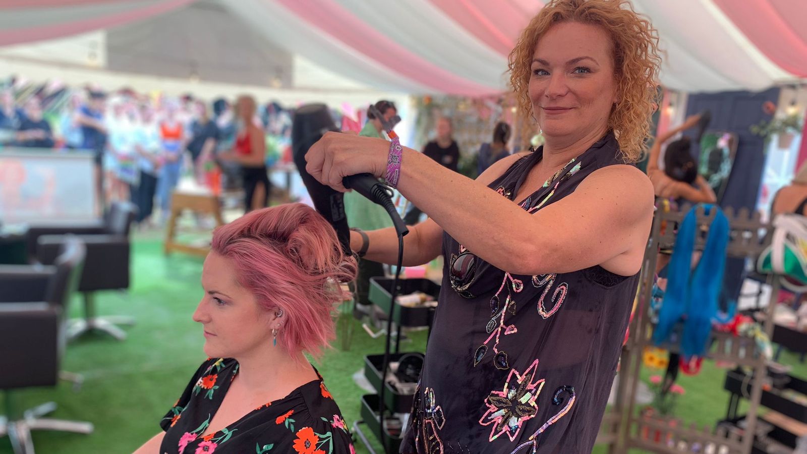 Glastonbury 2023: Hair salons and beauty bars - how festival has gone from grime to glam