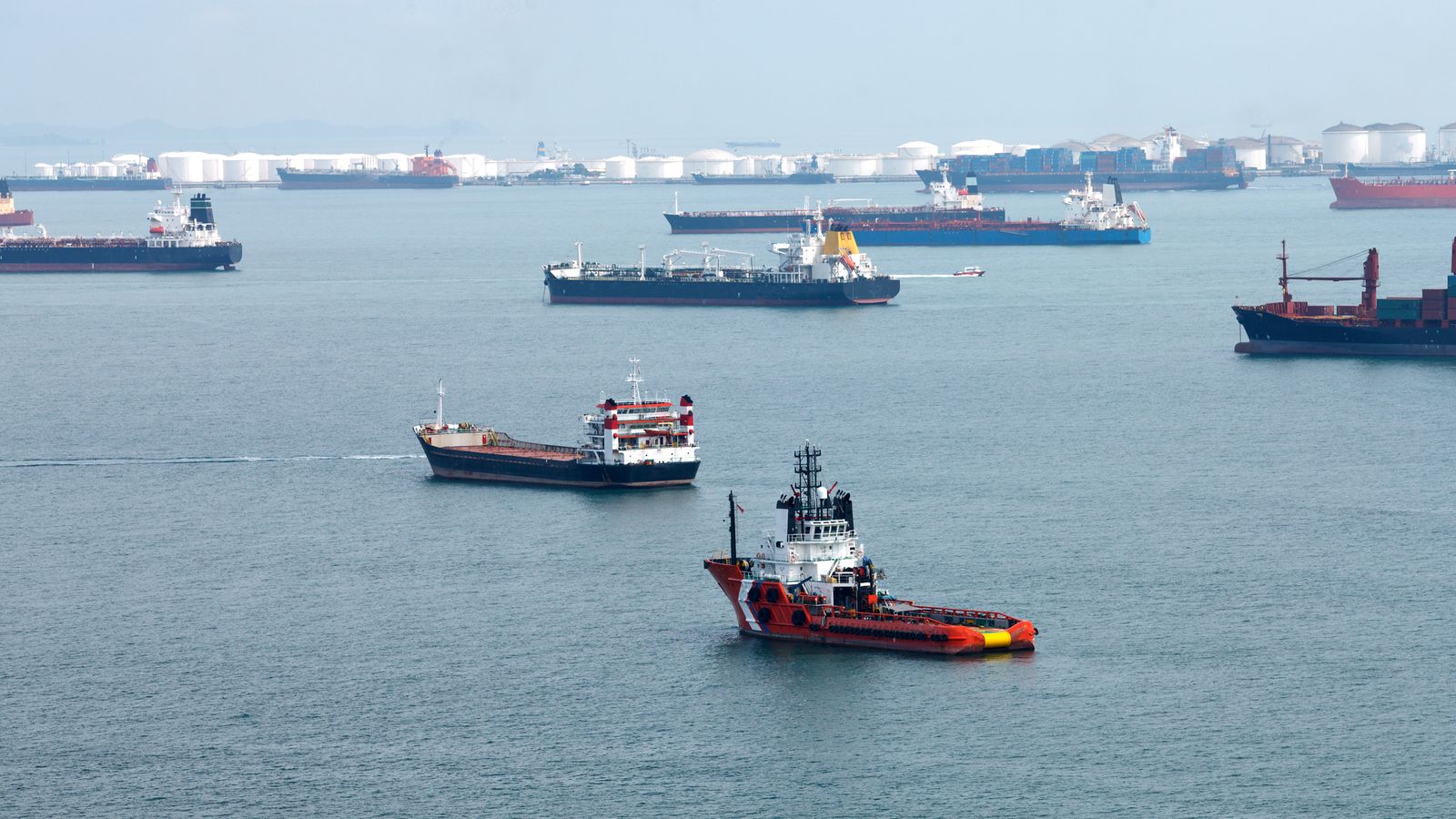 Shipbroker Braemar runs aground as accounts delay threatens share suspension