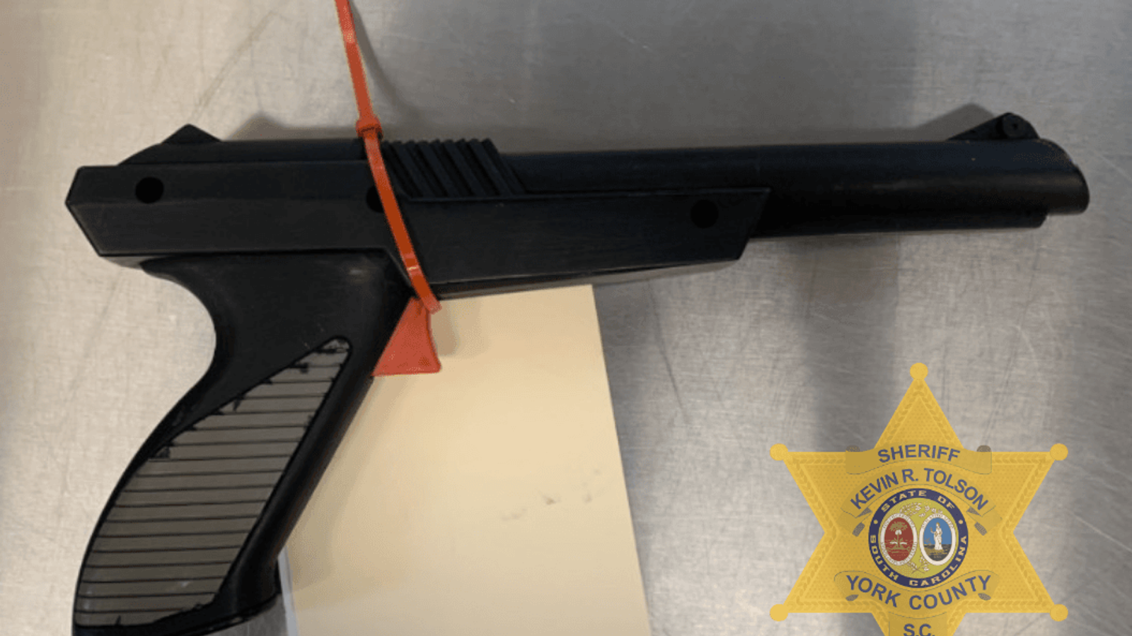 Man Accused Of Robbing South Carolina Store Using Nintendo Duck Hunt Man Accused Of Robbing South Carolina Store Using Nintendo Duck Hunt