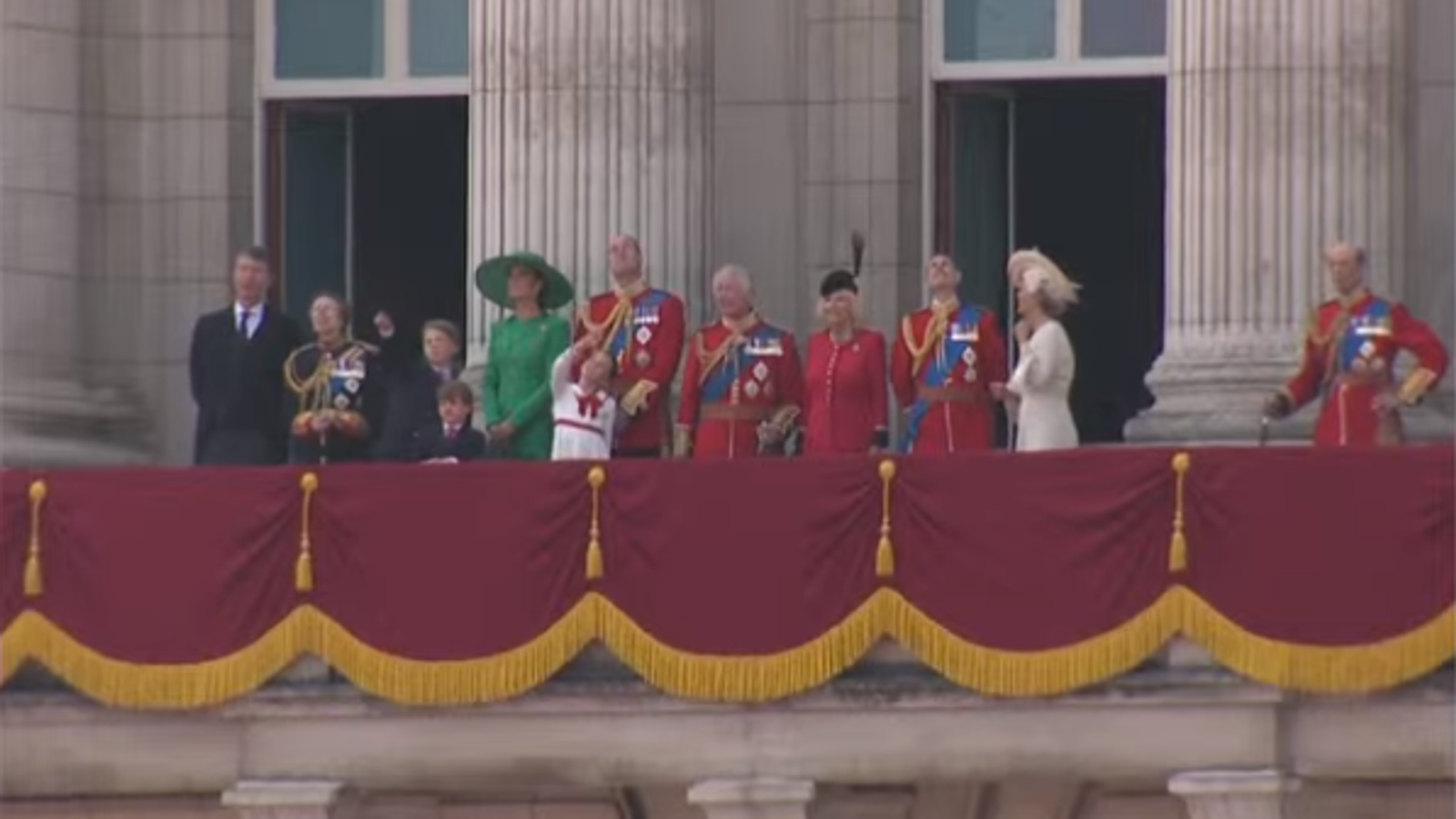 Trooping the Colour: King becomes first monarch in decades to ride on horseback during birthday parade