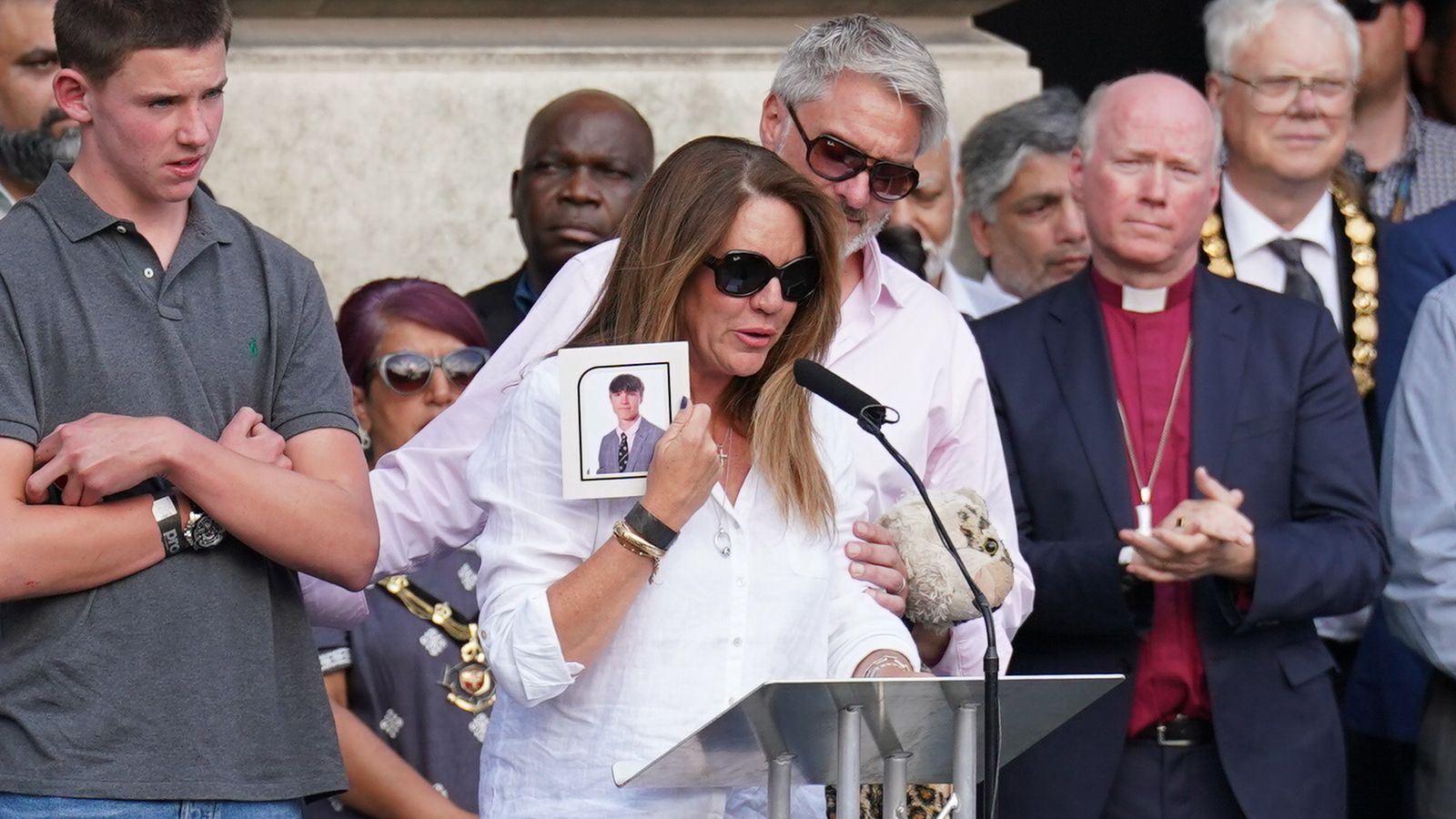 Nottingham attacks: Families of victims speak at vigil - 'hold no hate'