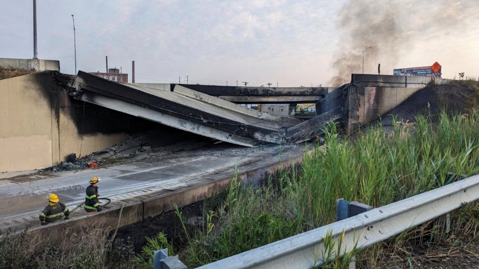 I-95 in Philadelphia: Part of key US highway used by 160,000 vehicles a day collapses after tanker catches fire 