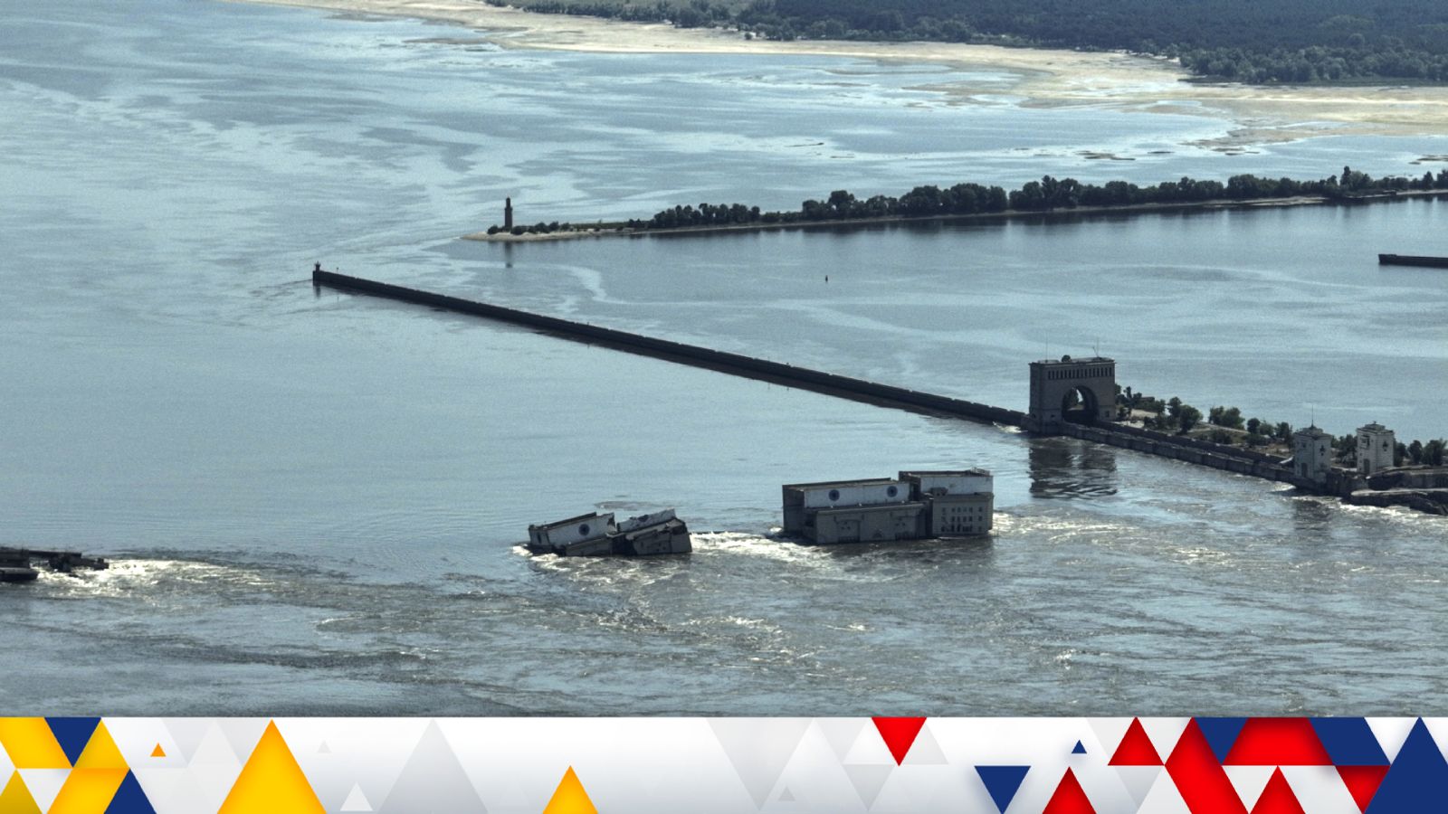 Ucraina: Tre morti dopo il bombardamento russo di imbarcazioni che trasportavano anziani in salvo durante le inondazioni |  notizie dal mondo