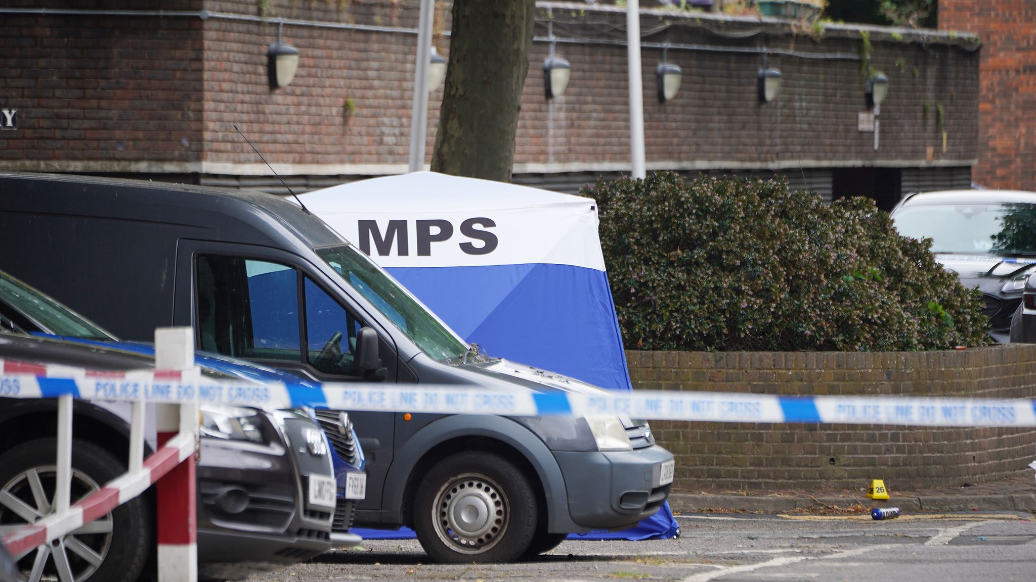 Islington double murder Two arrested over stabbing of Leonardo Reid