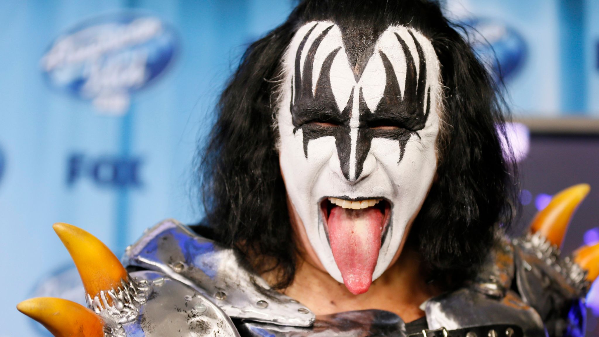 Kiss star Gene Simmons rocks up to parliament for PMQs | Politics News Sky News