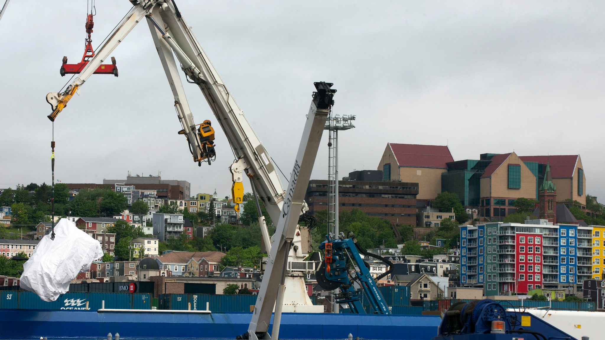 Titan Submersible: Pictures Show Wreckage Recovered From Sea Floor ...