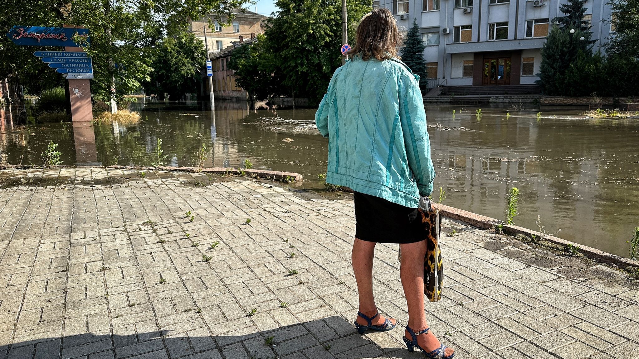 Ukraine war: Whole villages and towns engulfed by torrent of water ...