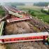 At least 280 killed and hundreds injured in India train crash