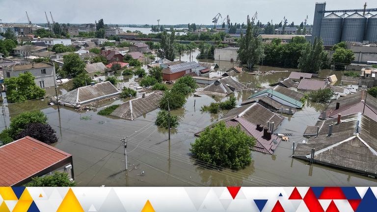A view shows a flooded area after the Nova Kakhovka dam breached, amid Russia&#39;s attack on Ukraine, in Kherson, Ukraine June 7, 2023. REUTERS/Vladyslav Smilianets TPX IMAGES OF THE DAY
