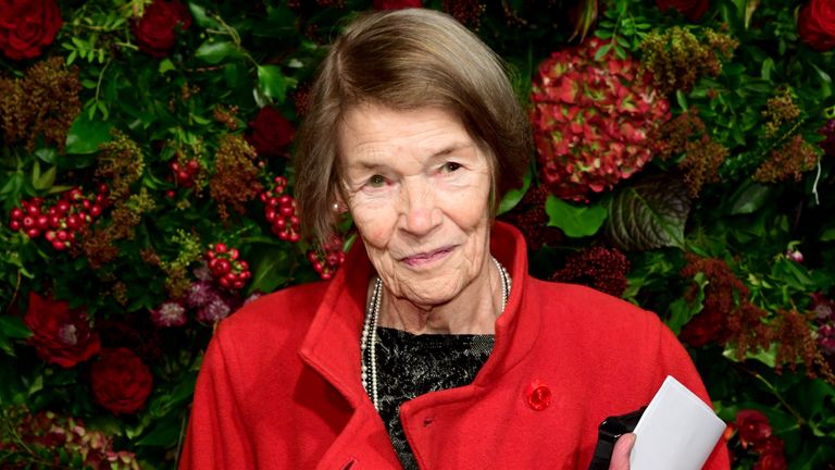 Glenda Jackson, Oscar-winning actress and former Labour MP, dies aged 87 |  UK News | Sky News