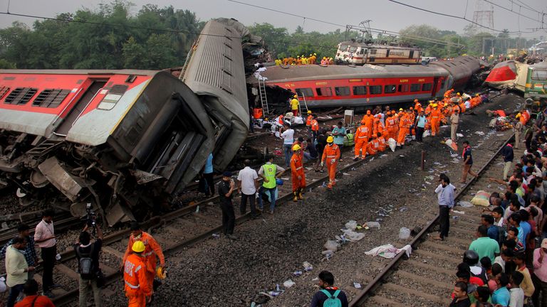 ओडिशा ट्रेन एक्सीडेंट : कल तक खामोश थी कांग्रेस,आज मोदी सरकार पर उतारा… Odisha train accident: Congress was silent till yesterday, today it has attacked the Modi government…