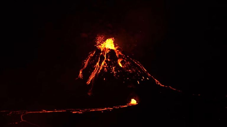Lava spews from Kilauea volcano