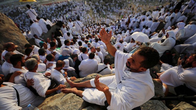 Muslim pilgrims gather on the Mount of Mercy at the plain of Arafat during the annual haj pilgrimage, outside the holy city of Mecca, Saudi Arabia, June 27, 2023. REUTERS/Mohamed Abd El Ghany
