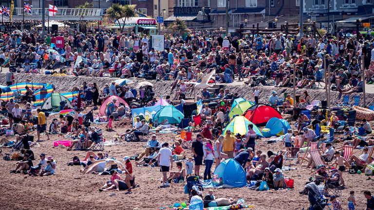 People enjoying the warm weather in Paignton, Torbay, Devon . Picture date: Saturday June 3, 2023.