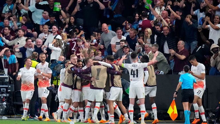 West Ham lift first major trophy in more than 40 years after beating  Fiorentina in Europa Conference League final, UK News