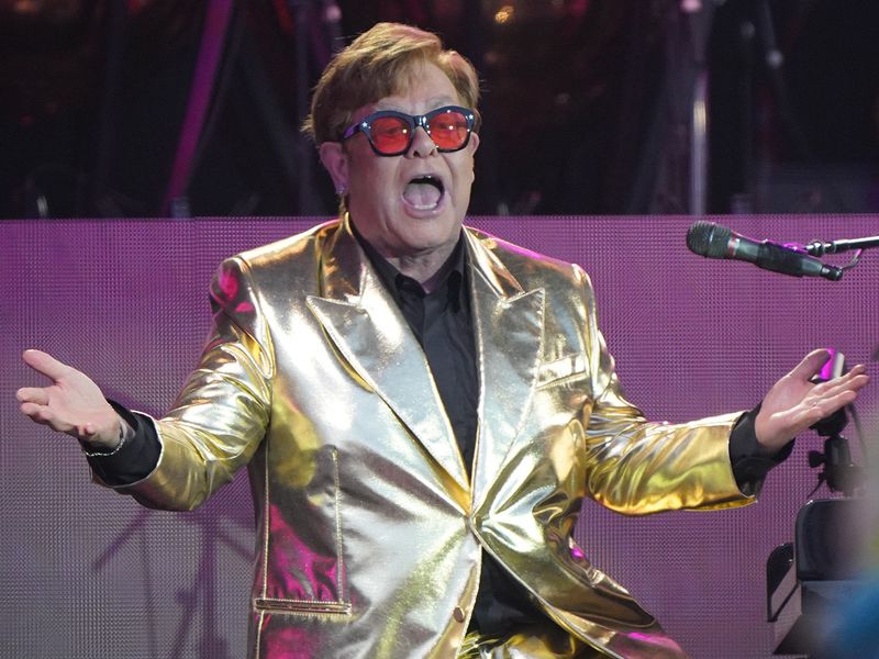 Sir Elton John pays tribute to 'inspiring' musicians and brings out Dua  Lipa during final US tour show, Ents & Arts News