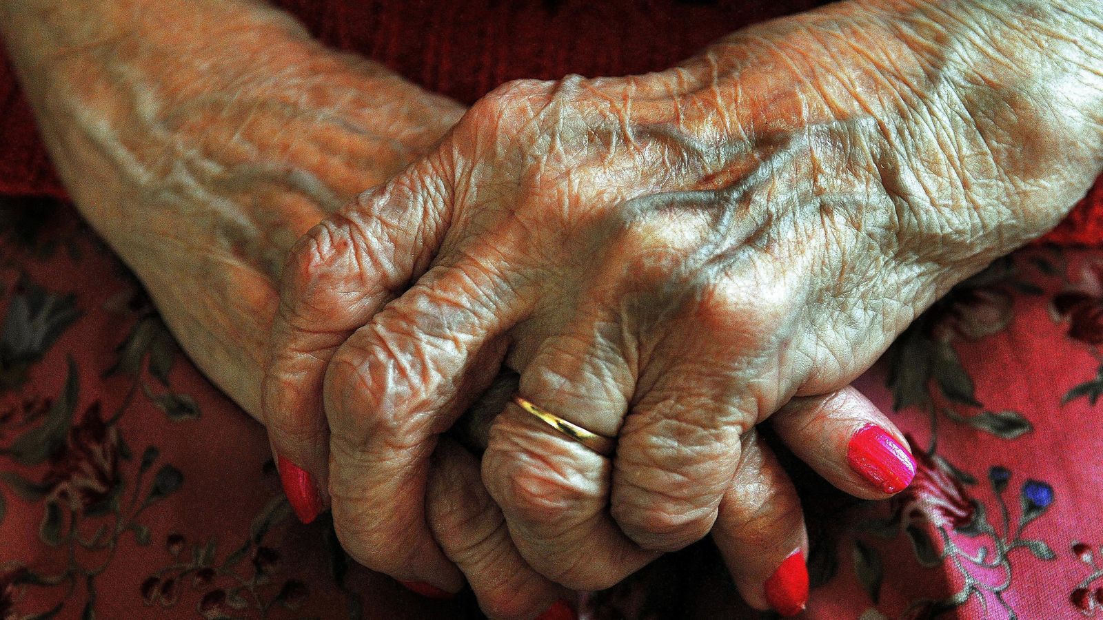 Alzheimer's diagnosis blood tests could be offered on NHS within five years, experts say