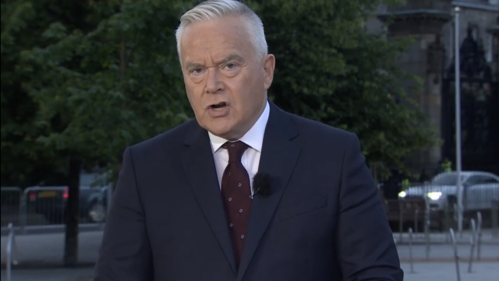 Huw Edwards Named By His Wife As Bbc Presenter Accused Of Paying Teen For Explicit Pictures Uk 