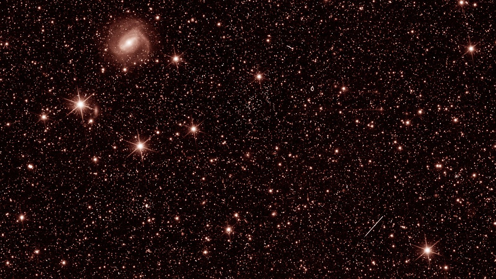 Космическият телескоп Euclid заснема блестящи галактики и звезди в първите изображения