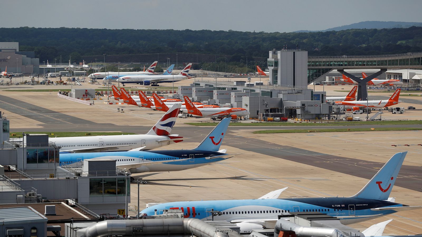 Gatwick Airport temporarily limits flight numbers due to staff sickness in air traffic control
