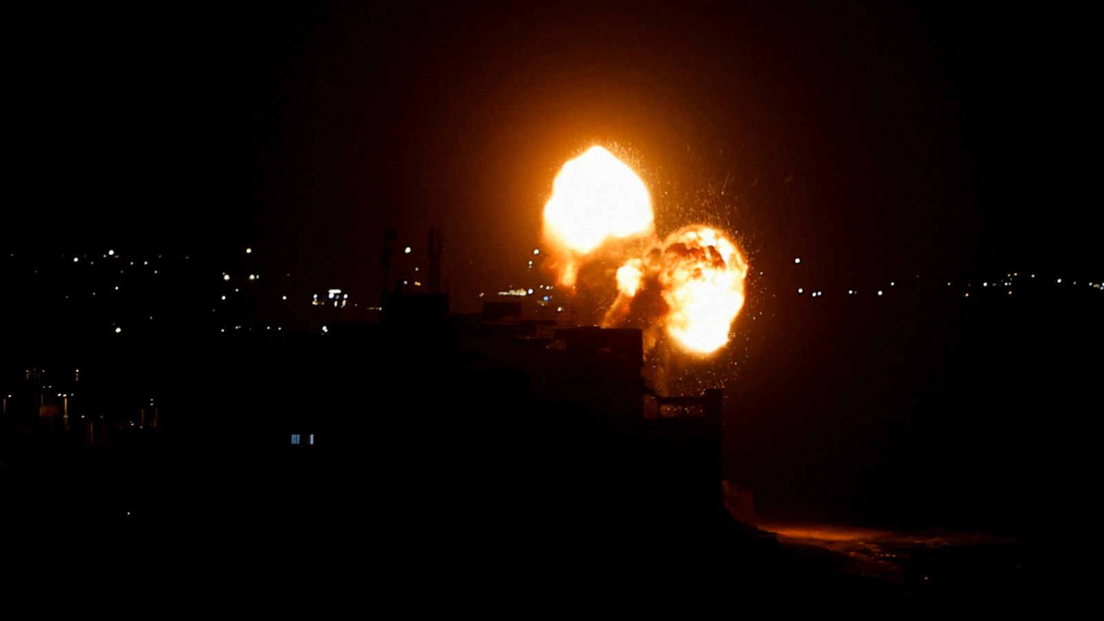 Israel begins withdrawing troops from Jenin as Gaza is hit by airstrikes