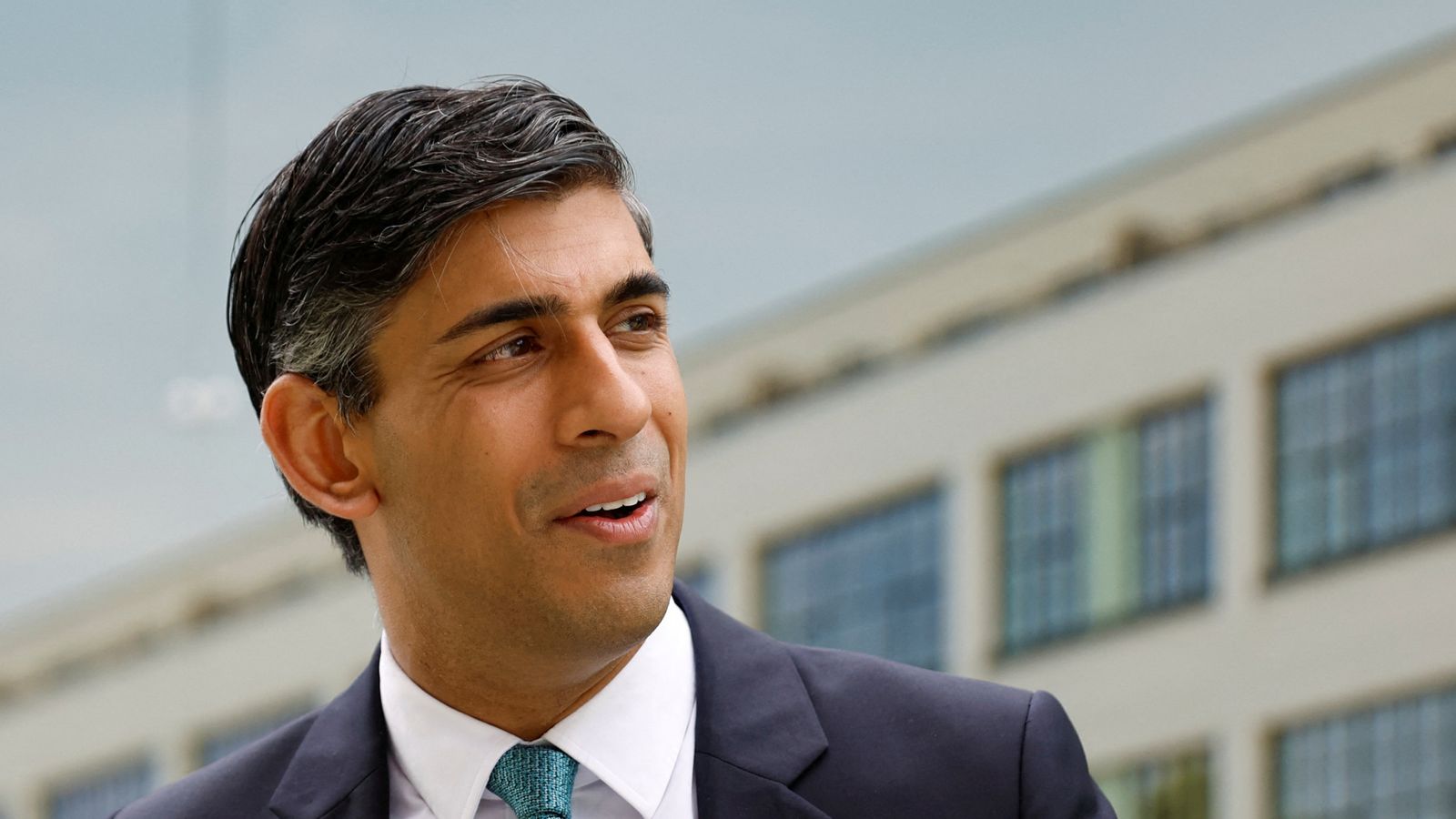 Rishi Sunak orders review of low traffic neighbourhoods and says he's on the side of motorists