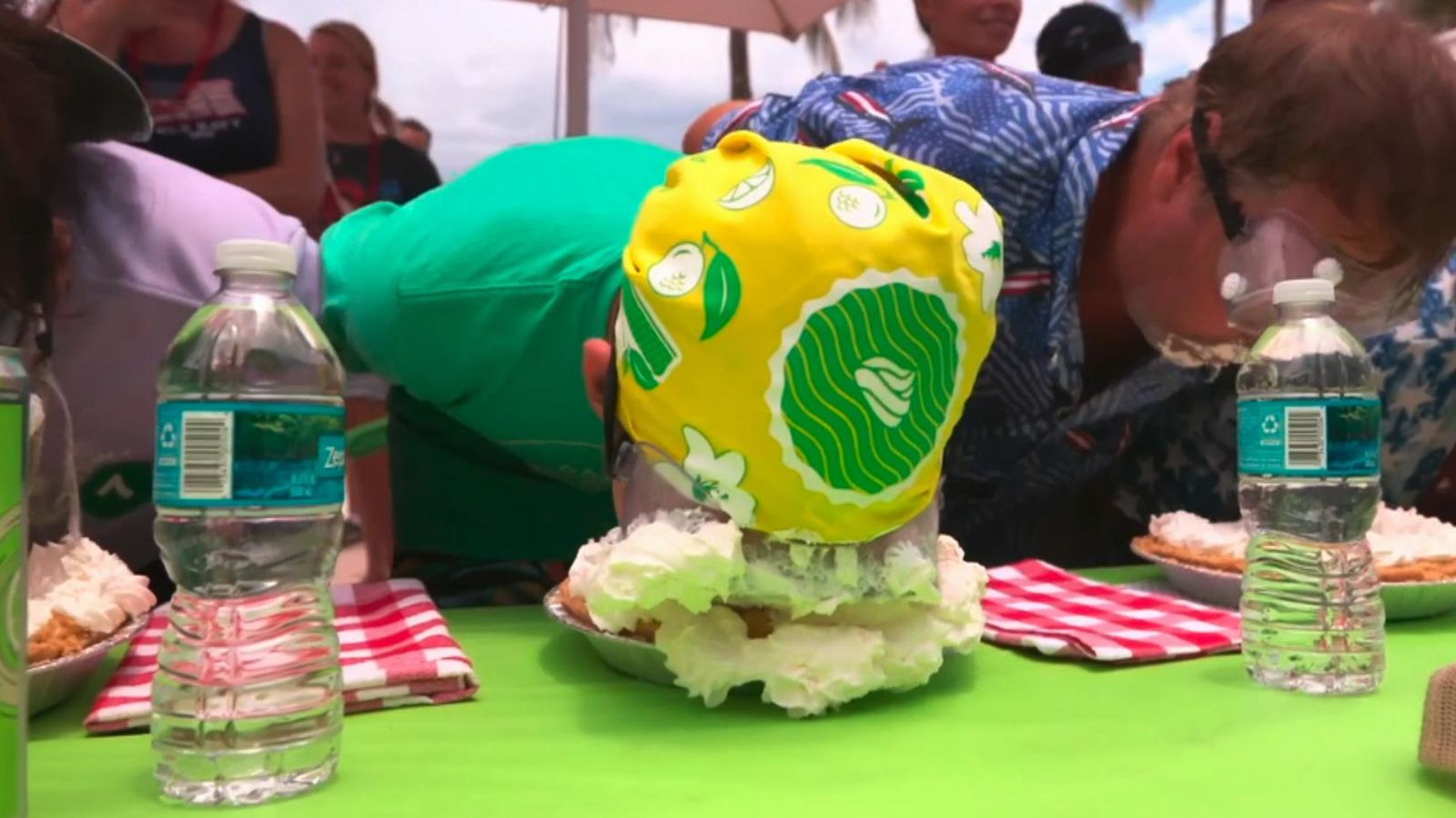 Bizarre Scene As Crowd Cheers Key Lime Pie Eating Championship Offbeat News Sky News