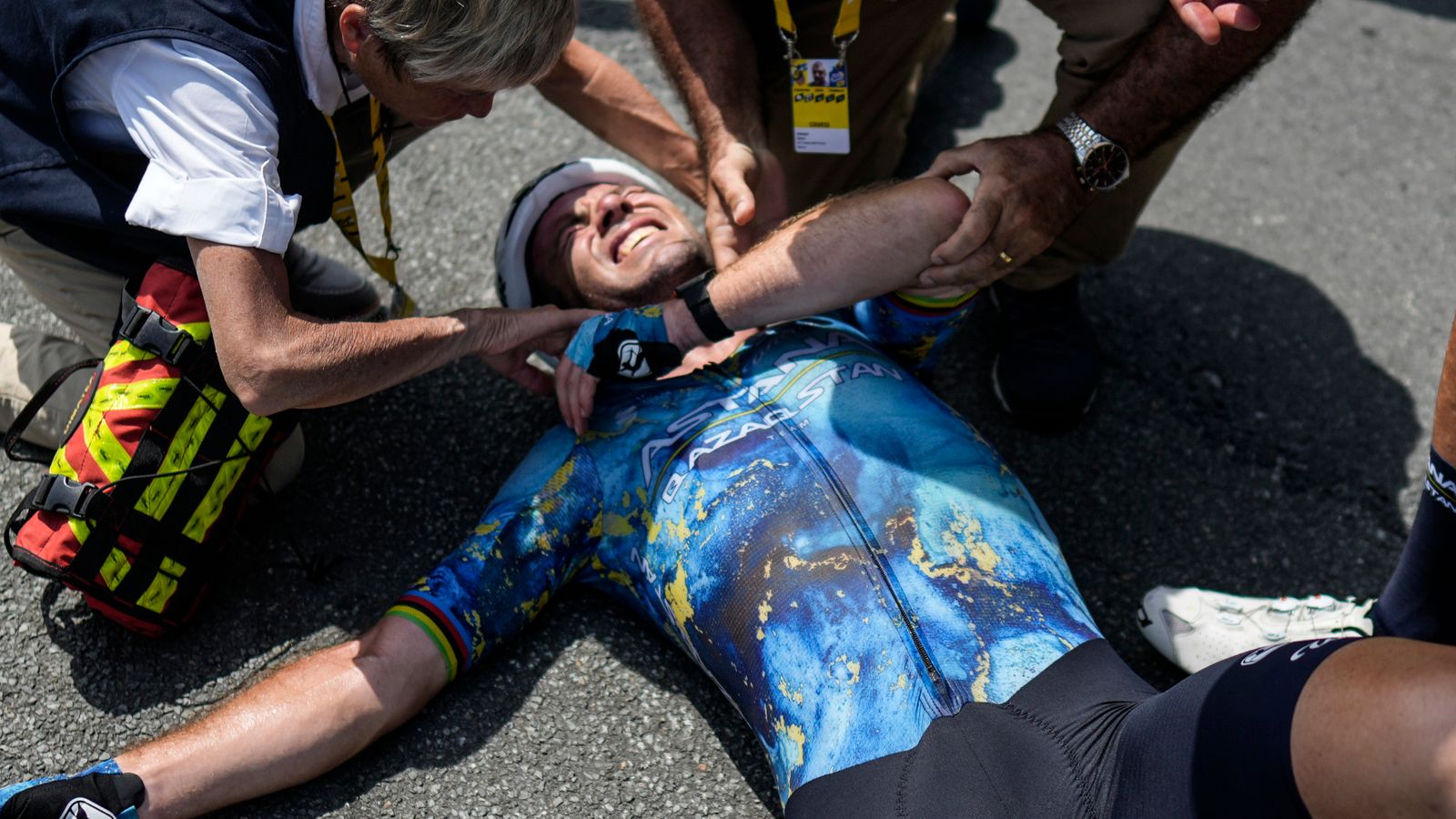 Mark Cavendish Crash ends British rider's hopes of winning record 35th