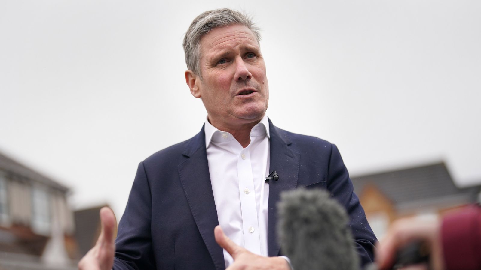 ULEZ: Sir Keir Starmer told to 'get off the fence' and challenge Sadiq Khan after court victory