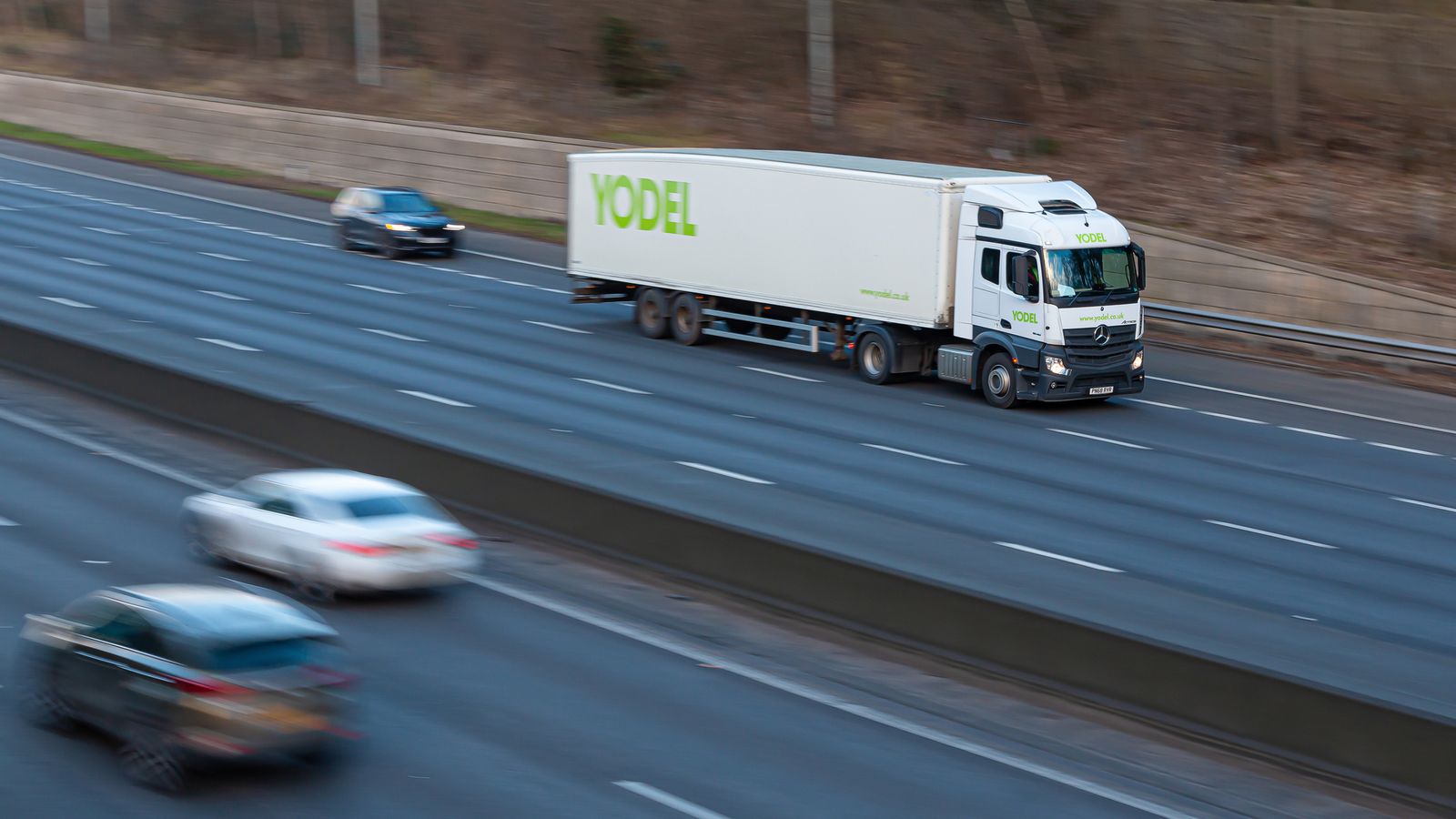 Former Telegraph owners take delivery of bids for parcel group Yodel