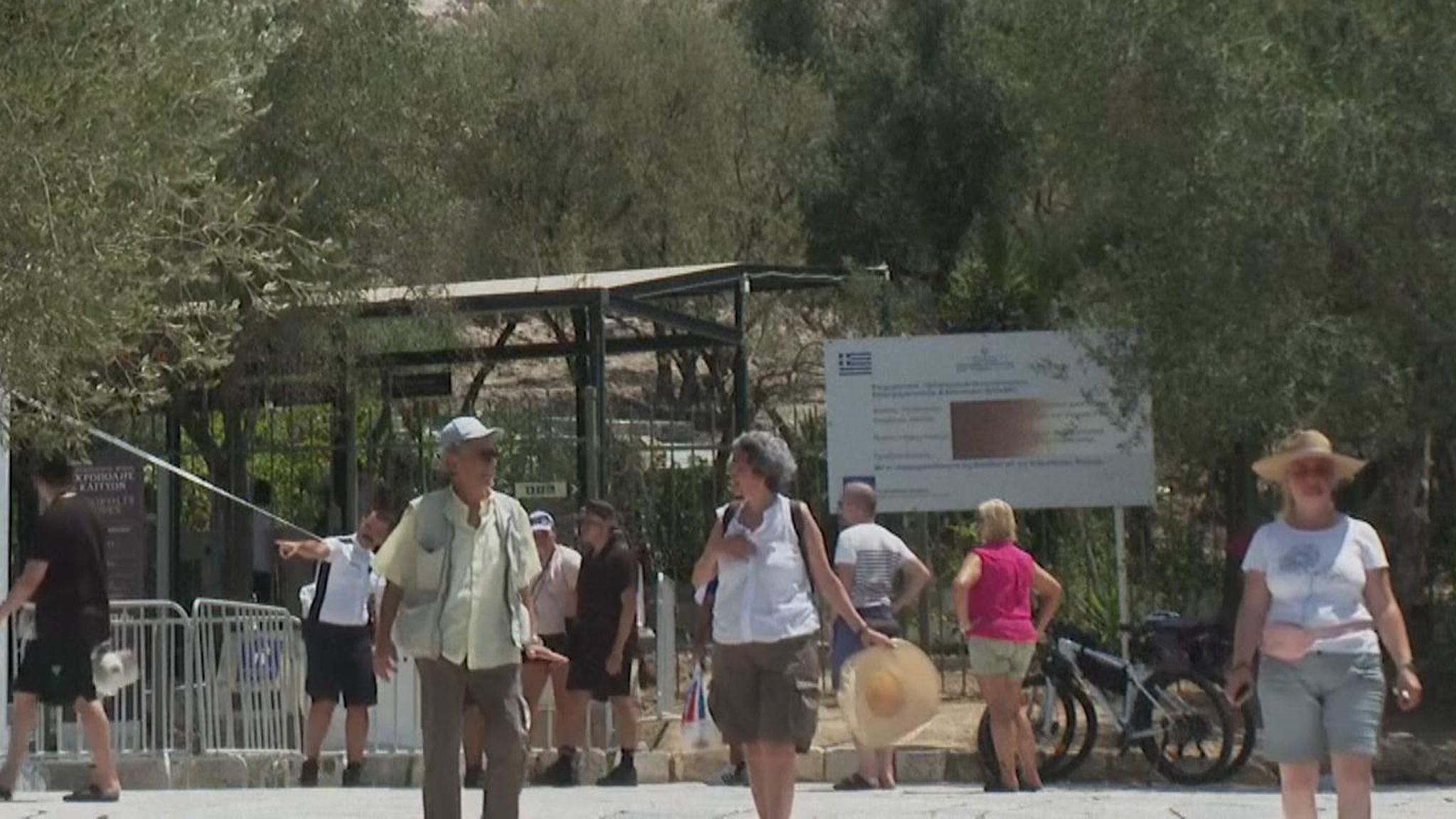 Some tourists were disappointed after Greek authorities decided to close the Acropolis due to the heatwave