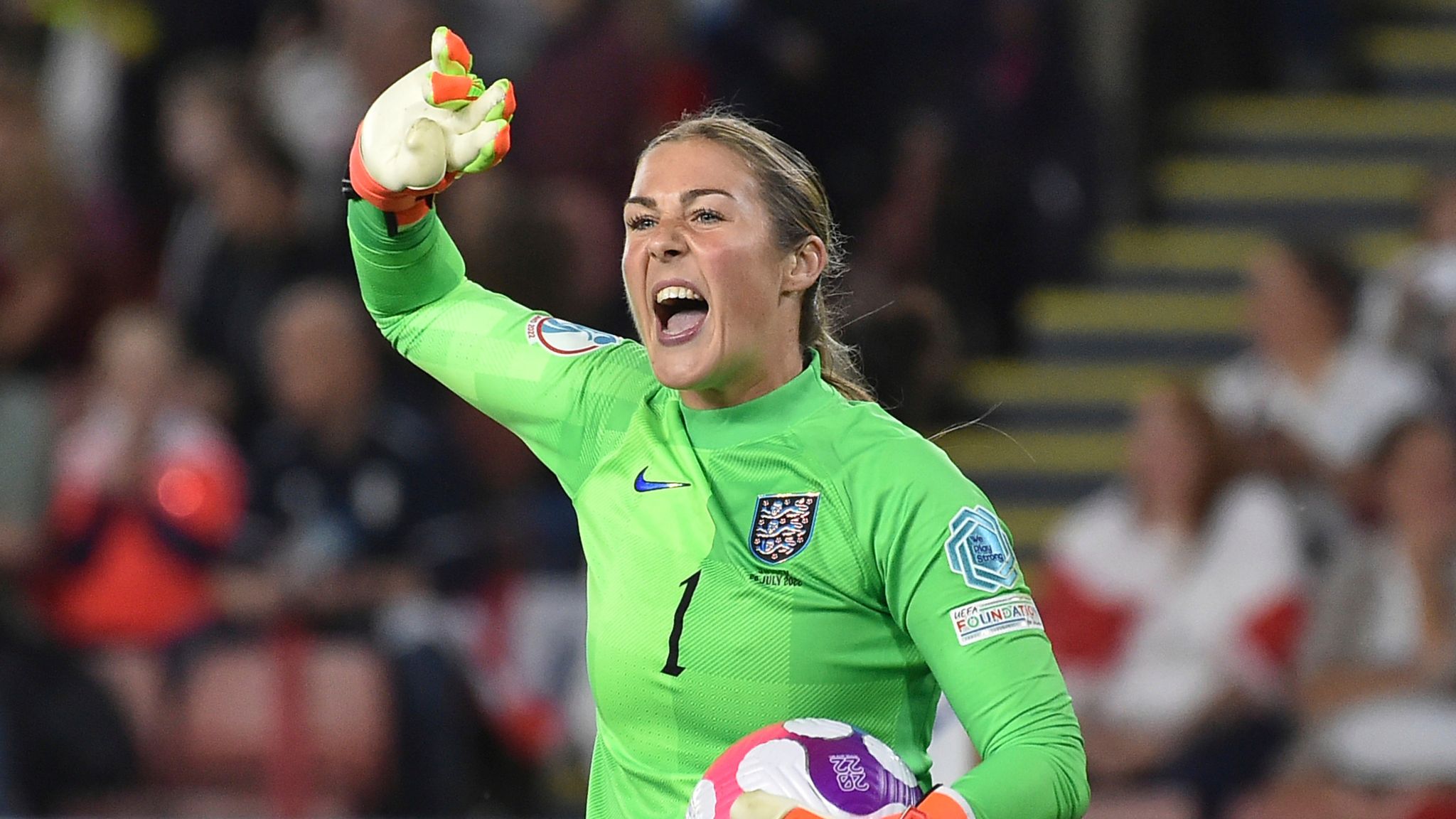 Definitief ik luister naar muziek Verdorie Mary Earps: England goalkeeper hits out at Nike over shirt row | UK News |  Sky News