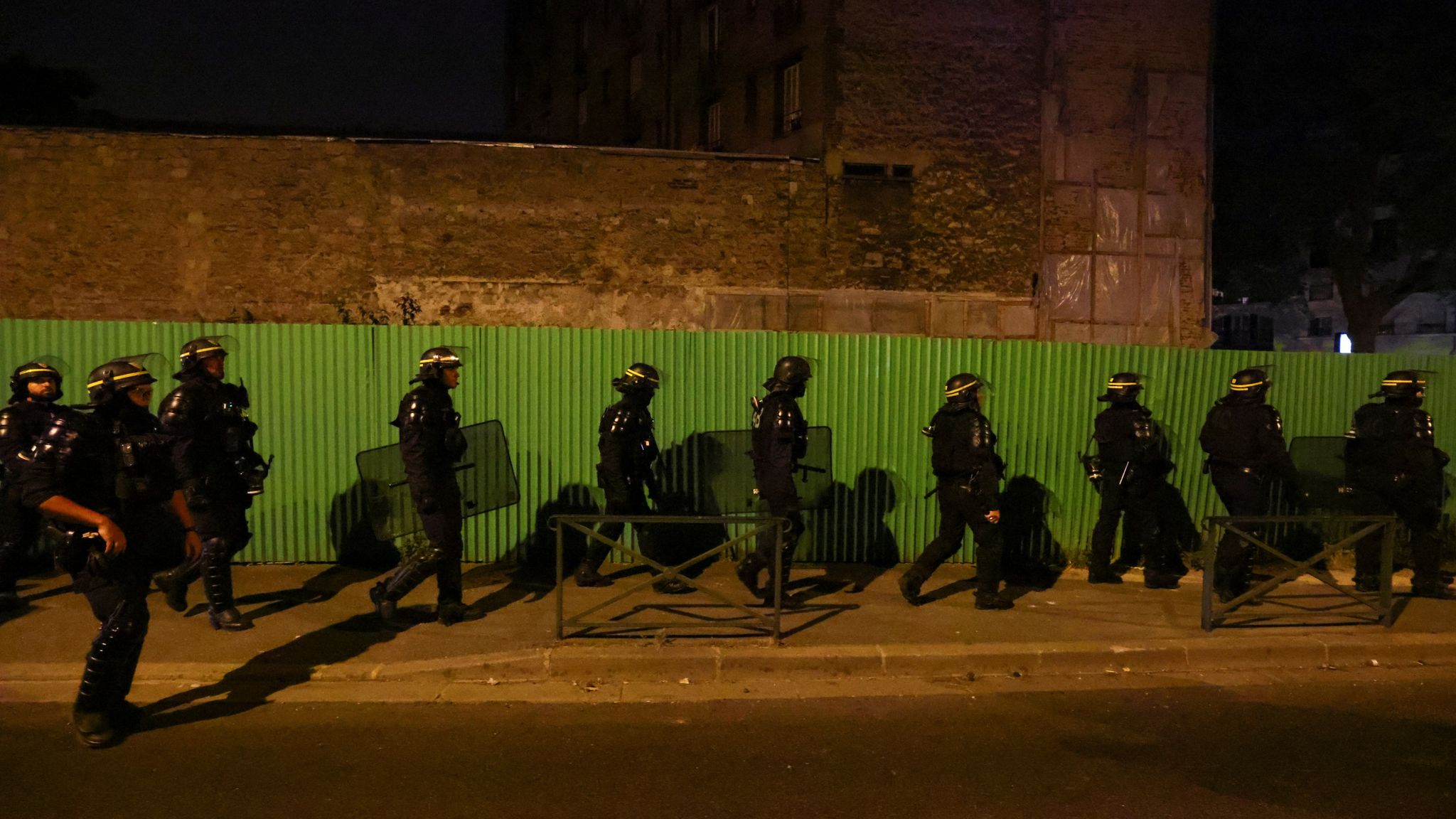 France riots: Another night of looting and lawlessness - and nobody ...