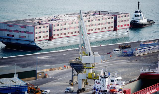Arrival of first asylum seekers on Bibby Stockholm barge delayed - Vimarsana News