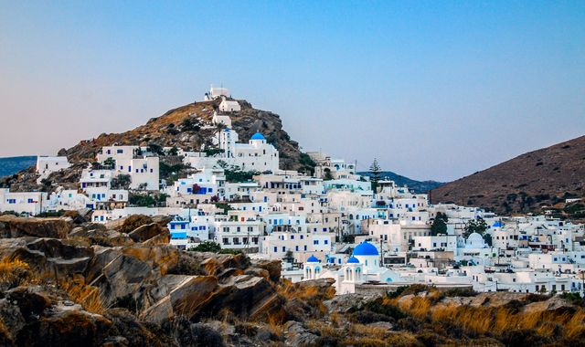 School's tribute after two Irish teenagers die on Greek island of Ios - Vimarsana News