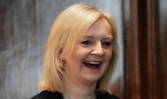 liz truss browns jersey