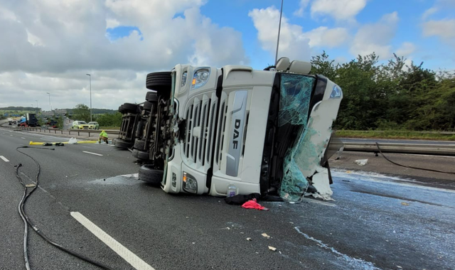 M6 crash: Motorway shut as 20,000 litres of milk spilled after tanker overturns - Vimarsana News