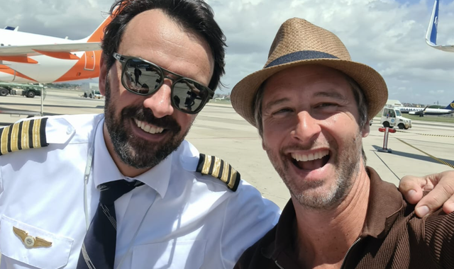Chesney Hawkes told kids he loved them in voice note as plane plunged 20,000ft - Vimarsana News