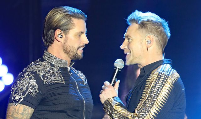 Ronan Keating: Keith Duffy pays tribute after Boyzone star's brother dies in car crash - Vimarsana News