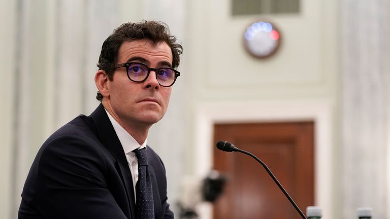 Instagram CEO Adam Mosseri takes his seat before a Senate Commerce, Science and Transportation Committee&#39;s Consumer Protection, Product Safety, and Data Security Subcommittee hearing on "Protecting Kids Online: Instagram and Reforms for Young Users" on Capitol Hill in Washington, D.C., U.S., December 8, 2021. REUTERS/Elizabeth Frantz